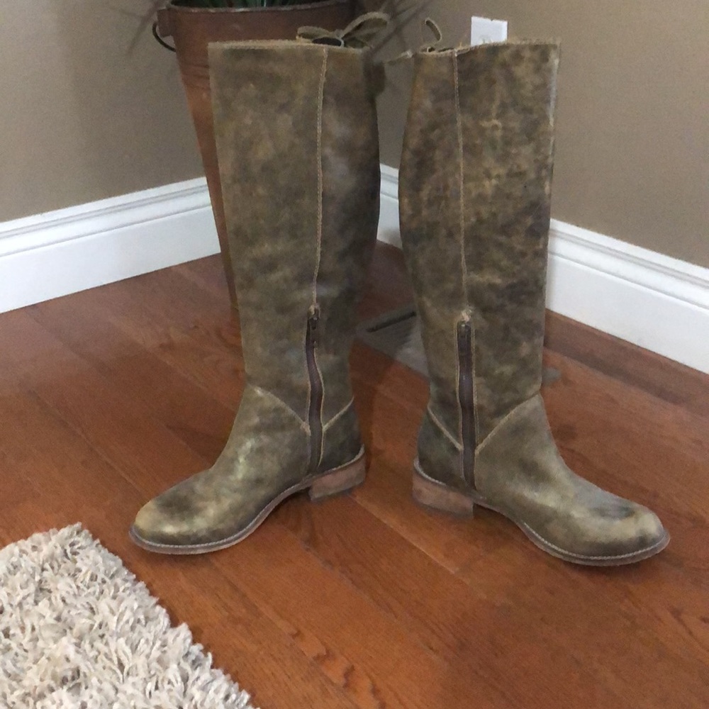 Euc Corral Boots - image 2